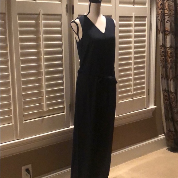 Navy Blue sleeveless jumpsuit. - Picture 5 of 5